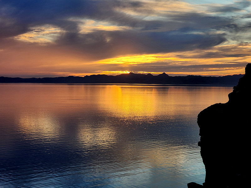 Nopolo Rock Sunrise